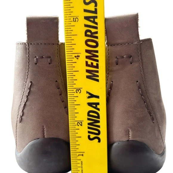 Dansko Womens Lace-Up Chukka Ankle Boots Shoes US 7 EU 37 Brown Nubuck Leather - Picture 10 of 14